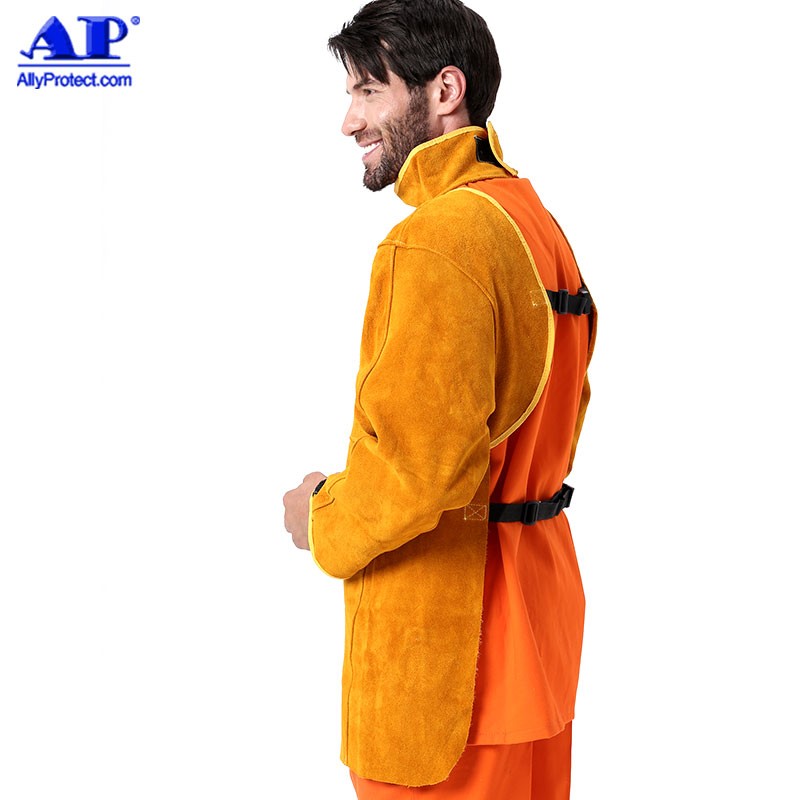 友盟AP-8000金黃色皮護(hù)胸帶領(lǐng)長(zhǎng)袖圍裙圖片1